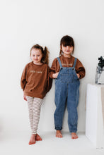 Load image into Gallery viewer, Little + Wild Slouchy Sweater in Mocha (age 4-6)