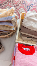 Load image into Gallery viewer, Rasberry Chunky Knit