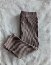 Load image into Gallery viewer, Ribbed Leggings
