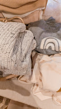 Load image into Gallery viewer, Oversized Chunky Knit in Grey Speckled