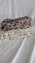 Load image into Gallery viewer, Leopard spotted slouchies