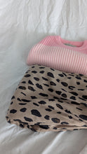 Load image into Gallery viewer, Leopard spotted slouchies