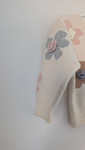 Load image into Gallery viewer, Flower Cardi
