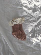 Load image into Gallery viewer, Frilly Socks in Mocha
